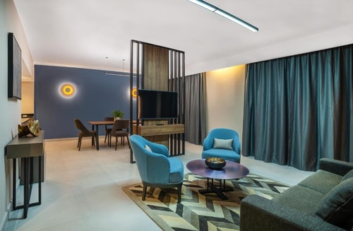 Presidential Suite Near Nakheel Osais 4 Luxury Bookings