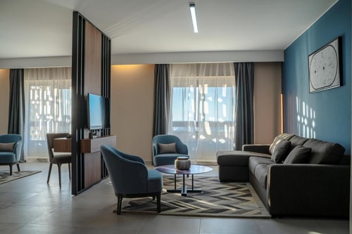 Presidential Suite Near Nakheel Osais 6 Luxury Bookings