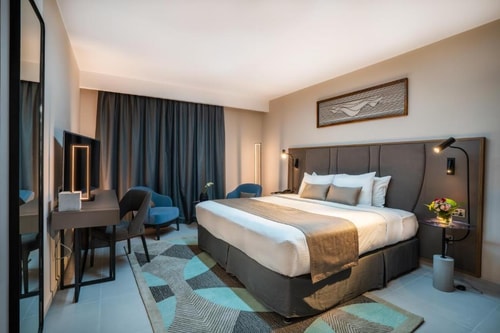 Presidential Suite Near Nakheel Osais Luxury Bookings