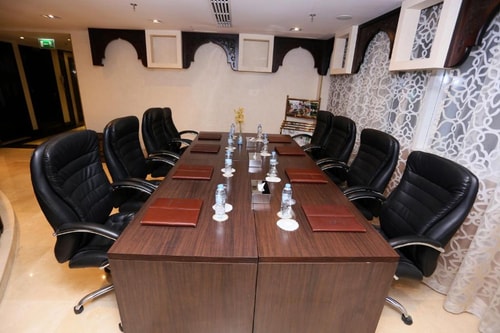 Deluxe King Room Near Sharjah Corniche 4 Luxury Bookings