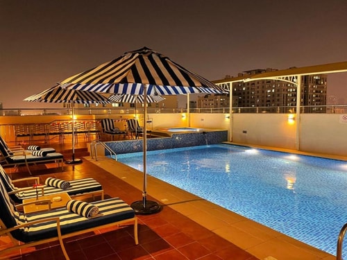 Deluxe King Room Near Sharjah Corniche 11 Luxury Bookings