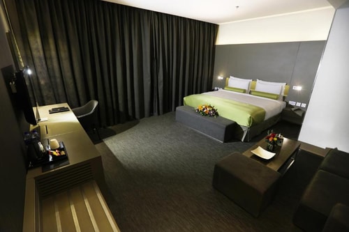Family Suite Two Bedroom Near Al Nakheel Oasis 1 Luxury Bookings