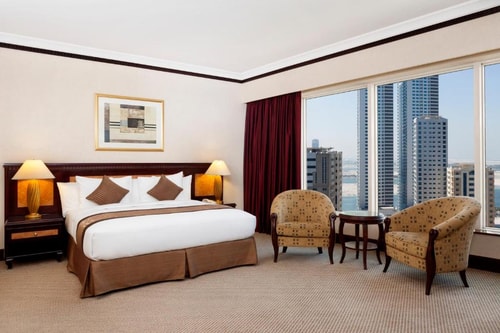 Superior King Room Near Al Majaz Waterfront 2 Luxury Bookings