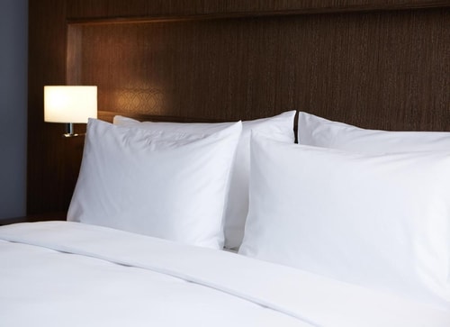 Luxury King Room Next To Internet Metro 1 Luxury Bookings