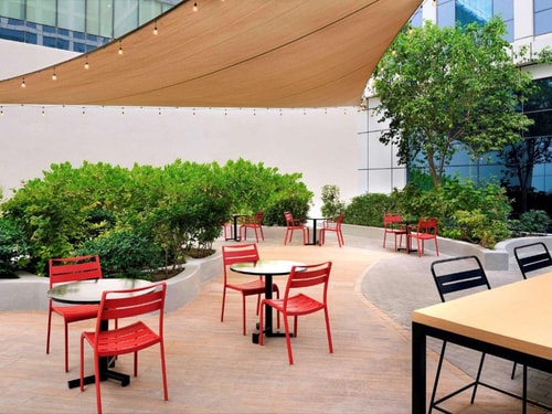 Standard Room Near Mashreq Metro Station 9 Luxury Bookings