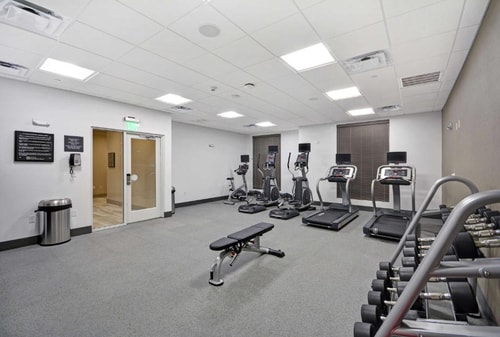 King Room Near William P. Hobby Airport HOU 8 Luxury Bookings