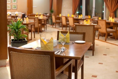 One Bedroom Apartment Near Gardens Metro Ac 14 Luxury Bookings