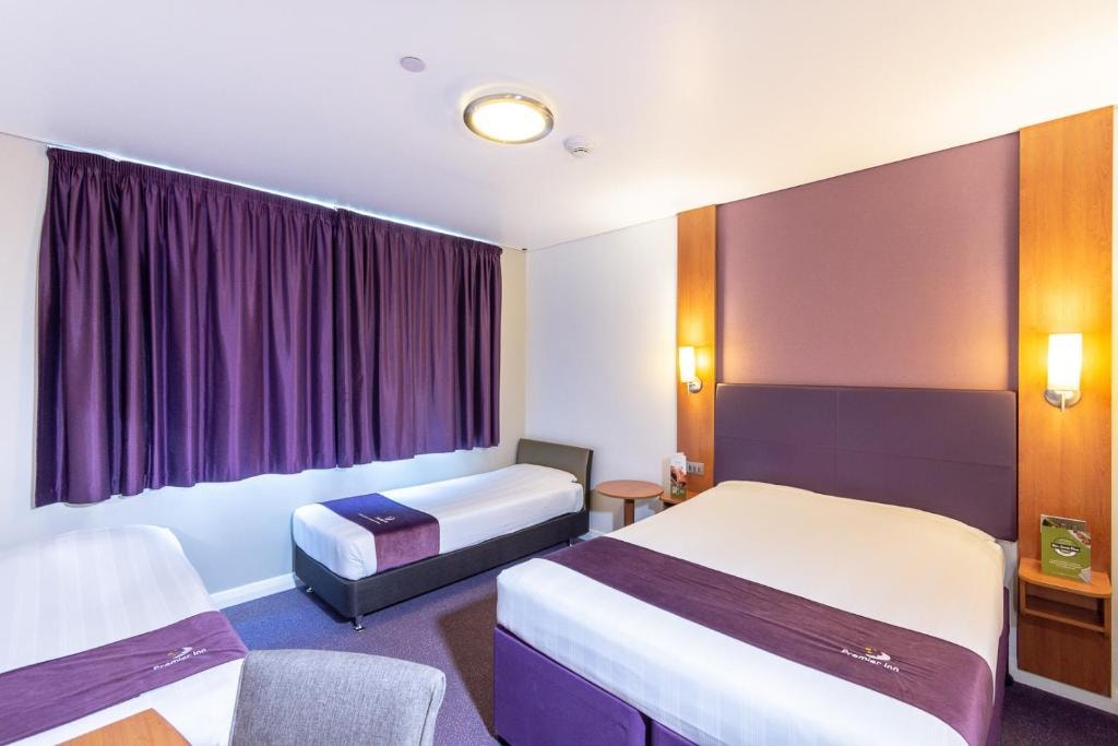 Family Room Near Abu Dhabi International Airport Luxury Bookings