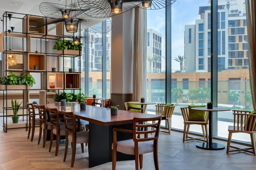 Superior King Or Twin Room Near Jaddaf Water Front 13 Luxury Bookings