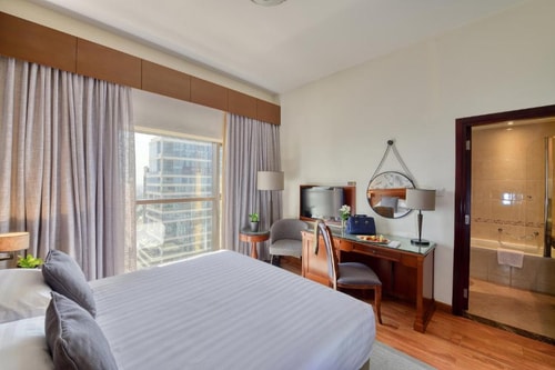 Standard Room Near Sharaf DG Metro Station Dubai 2 Luxury Bookings