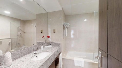 One Bedroom Apartment Near Al Jaddaf Metro 7 Luxury Bookings