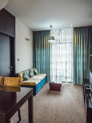 One Bedroom Apartment In Marina By Luxury Bookings 4 Luxury Bookings
