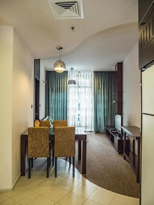 One Bedroom Apartment In Marina By Luxury Bookings 3 Luxury Bookings
