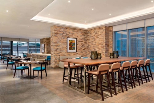 One Bedroom Family Suite Near United Hyper Market 14 Luxury Bookings