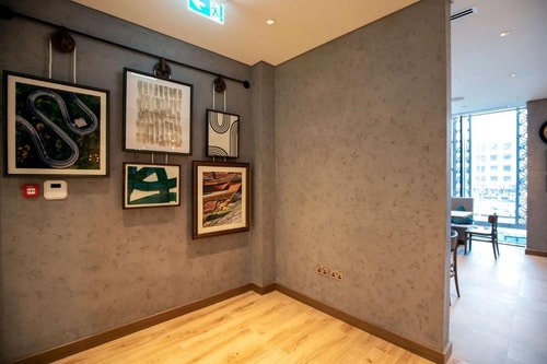 One Bedroom Queen Suite Near Gold Souk Metro Ab 7 Luxury Bookings