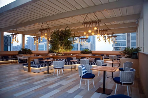 One Bedroom Queen Suite Near Gold Souk Metro Ab 12 Luxury Bookings