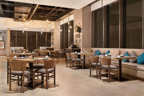 One Bedroom Queen Suite Near Gold Souk Metro Ab 15 Luxury Bookings