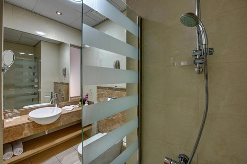 Deluxe Room Near Nesto Hypermarket 4 Luxury Bookings