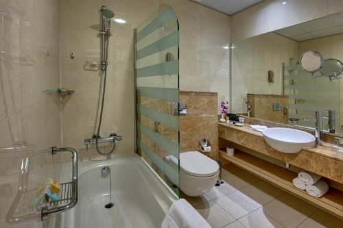 Deluxe Room Near Nesto Hypermarket 10 Luxury Bookings
