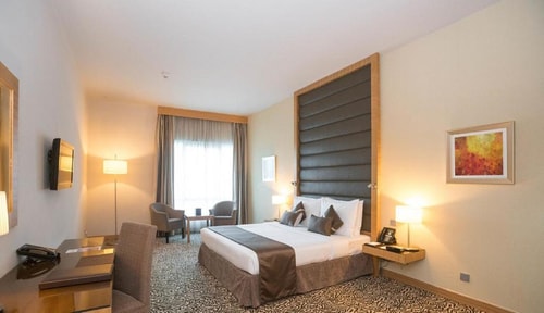 Superior Room Near Al Majaaz Island Sharjah 1 Luxury Bookings