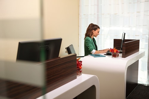 Studio Suite Apartment Near Mashreq Metro AB 4 Luxury Bookings