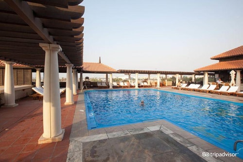 Three Bedroom Apartment Near Gold Souk 11 Luxury Bookings