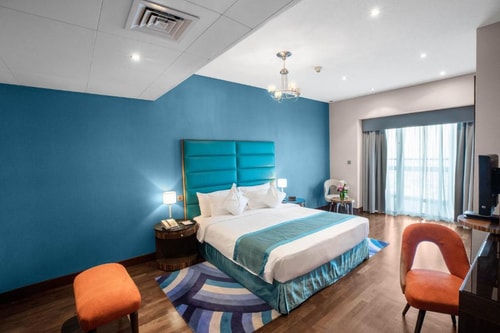 Three Bedroom Apartment Near Business Bay Metro 2 Luxury Bookings