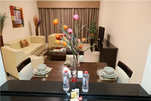 Deluxe 1 Bedroom Apartment Near Ibn e Battuta Mall 3 Luxury Bookings