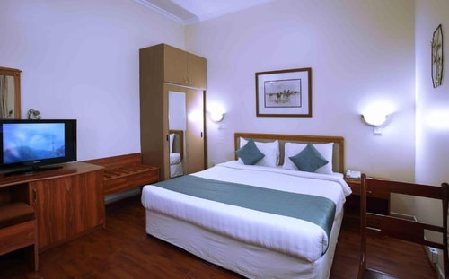 Standard Room Near by Medicare hospital Sharjah 2 Luxury Bookings