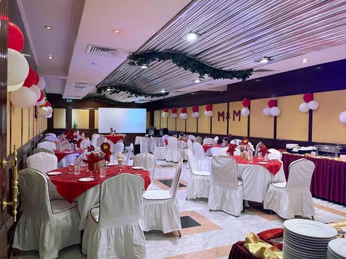 Standard Room Near by Medicare hospital Sharjah 5 Luxury Bookings