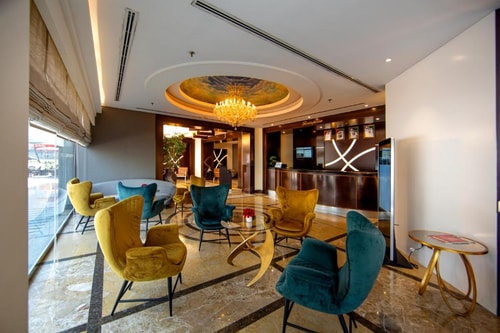 Three Bedroom Suite Near financial Center Metro. 10 Luxury Bookings
