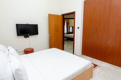 Three Bedroom Apartment Near By Burjuman Mall Ab 1 Luxury Bookings