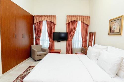 Three Bedroom Apartment Near By Burjuman Mall Ab 7 Luxury Bookings