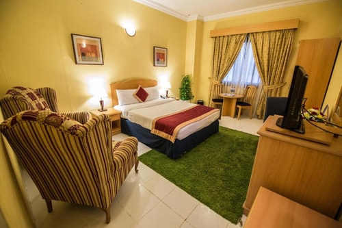 Studio Apartment Near Musallah Tower 16 Luxury Bookings