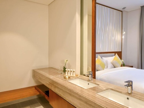 Two Bedroom Apartment Near GGICO Metro Station 14 Luxury Bookings