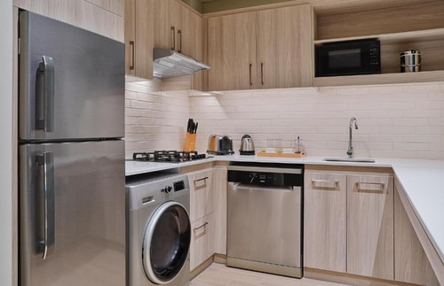 One Bedroom Apartment Near Daily Fresh Mini Mart 4 Luxury Bookings