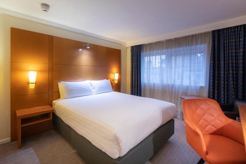 Standard Room Near The London Office LON Luxury Bookings
