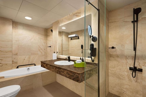 Economy Room Near Emarat Adhed 2 Luxury Bookings