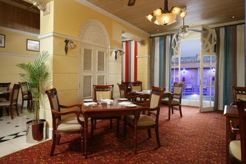 Deluxe Room Near Hanaa Center By Luxury Bookings 6 Luxury Bookings
