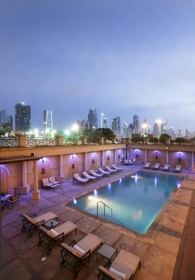 Deluxe Room Near Hanaa Center By Luxury Bookings 10 Luxury Bookings