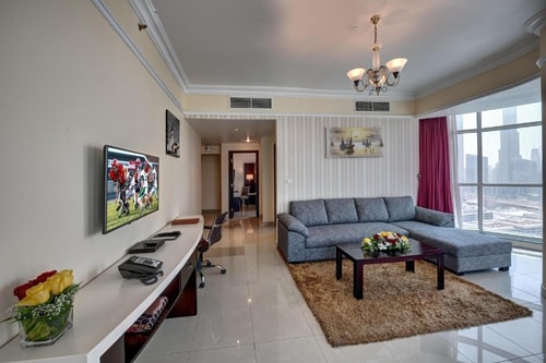 One Bedroom Suite Walk From Al Satwa Park 3 3 Luxury Bookings