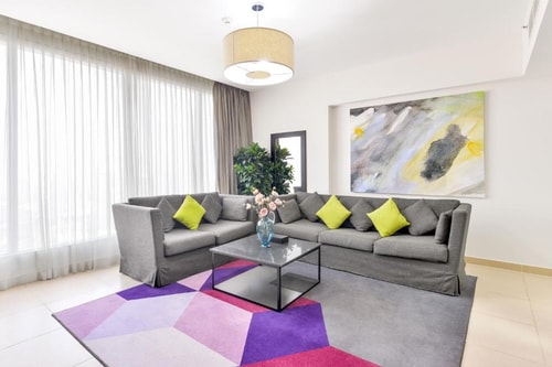 Deluxe One Bedroom Apartment Near WTC Metro 4 Luxury Bookings