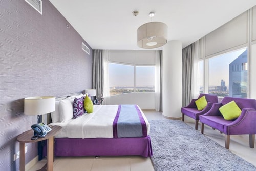 Deluxe One Bedroom Apartment Near WTC Metro Luxury Bookings