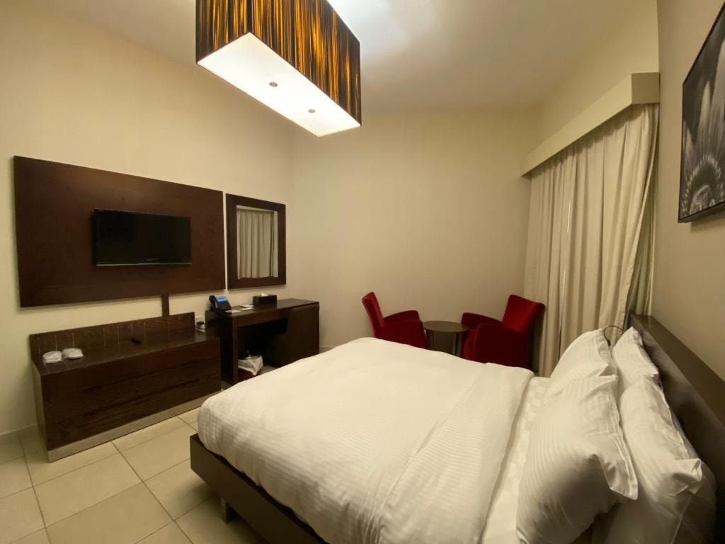 One Bedroom apartment Near Alqiyadah Metro Luxury Bookings