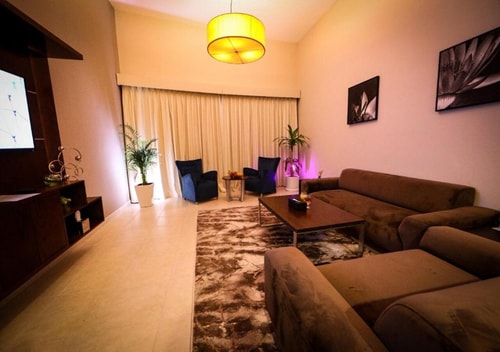 Three Bedroom apartment Near Alqiyadah Metro 2 Luxury Bookings