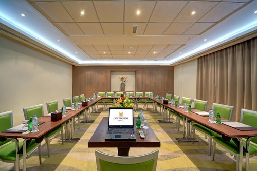 One Bedroom Suite Near Deira City Centre Metro Ab 15 Luxury Bookings
