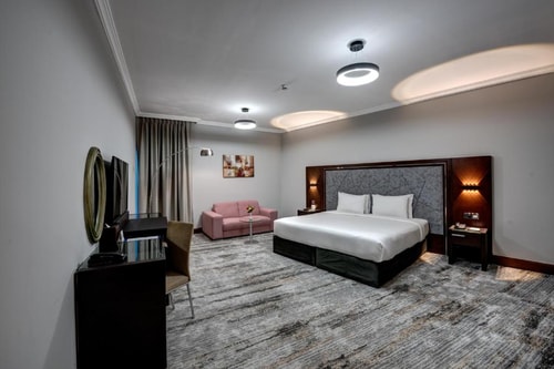 One Bedroom Suite Near Deira City Centre Metro Ab 17 Luxury Bookings