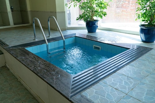 Furnished Standard Room Near ADNOC Gas HQ Abu Dhab 9 Luxury Bookings