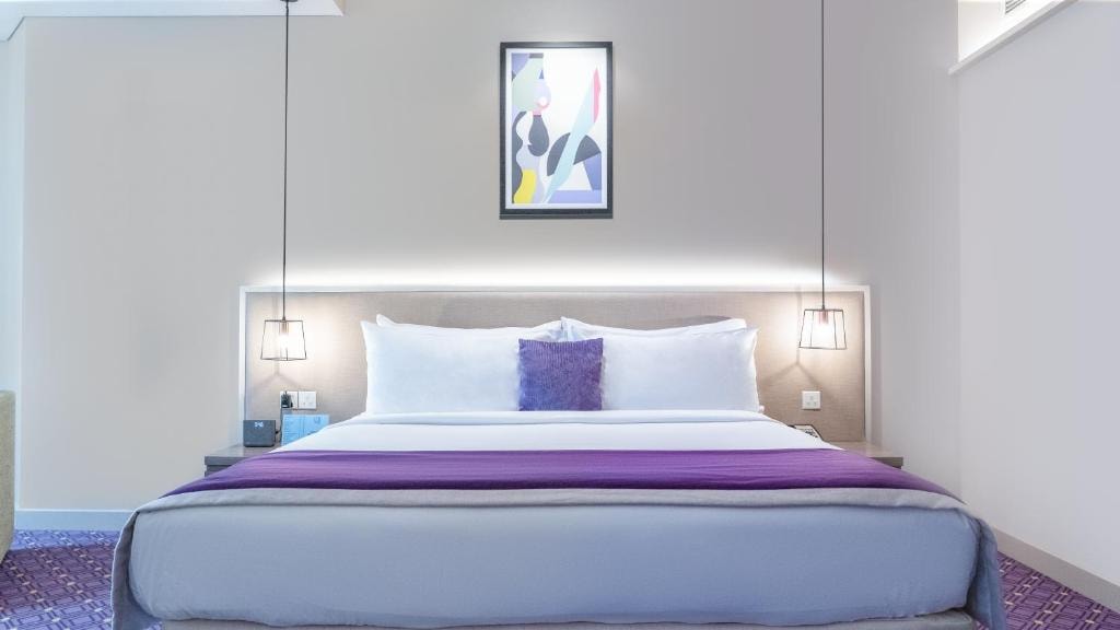 King Studio Near Burj Khalifa Metro Station Luxury Bookings