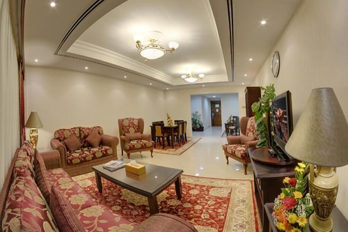 3 Bedroom Apartments Near MM Towers Shopping Mall 22 Luxury Bookings
